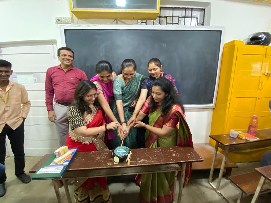Prakash College of Commerce and Science celebrated Teacher's Day on Tuesday 5th September,2023. On this special day, students become teachers.