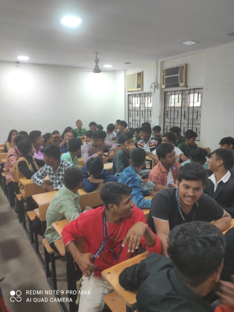 Prakash college celebrated Bollywood Day on Friday 2nd September 2022. Different activities and fun games were conducted on this day like Bollywood Quiz, Passing the parcel, Damsharaz, and Antakshari. The day was filled with joy and various fun games.