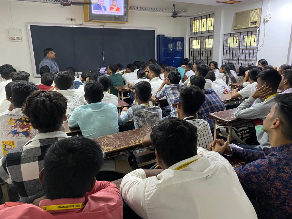 Prakash College of Commerce and Science organized a welcome day for students of FY BCom. On 12 August 2023. Students receive detailed orientation about the college via PPT.