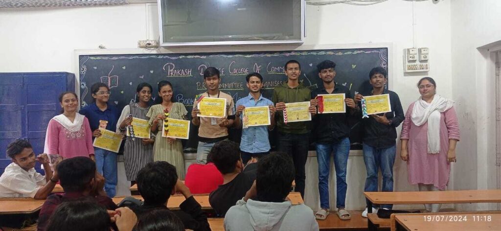 P.R. Committee of prakash college of commerce organized bookmark-making competition..